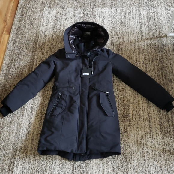 Mackage Fitted Down Puffer Coat - Picture 2 of 8